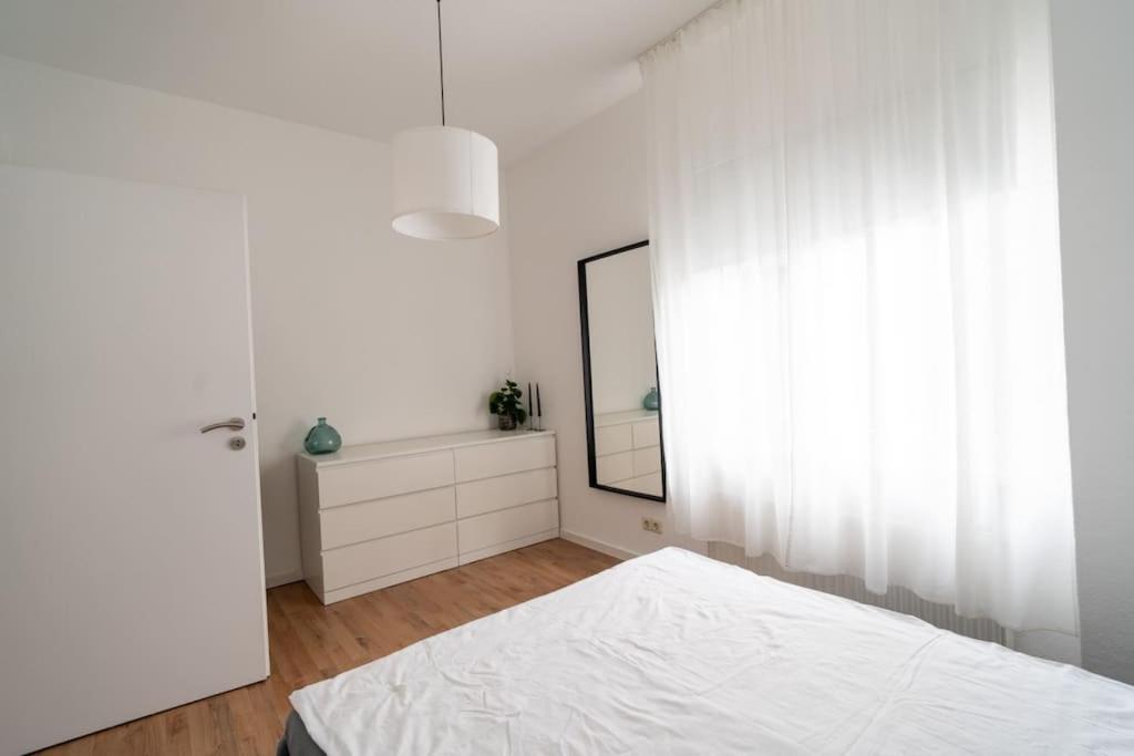 Wohnung Naehe Stadtzentrum Mit Wohnzimmer Und Kueche Кобленц Екстер'єр фото